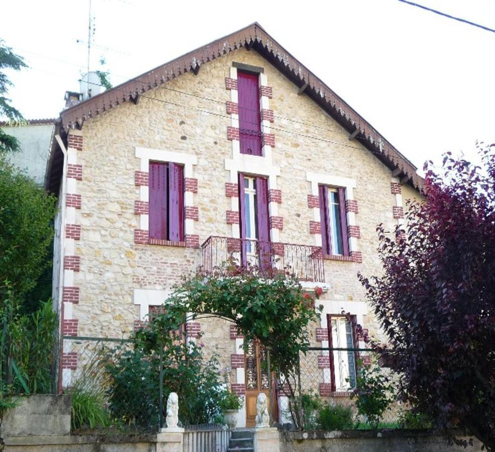 Bed And Breakfast Les Roses Multicolores Du 47 福梅尔 外观 照片