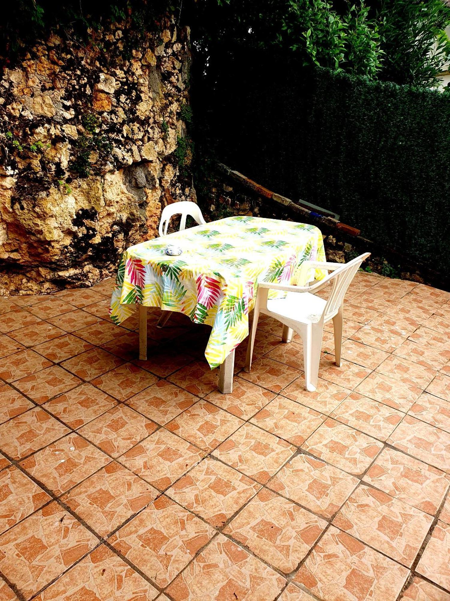Bed And Breakfast Les Roses Multicolores Du 47 福梅尔 外观 照片